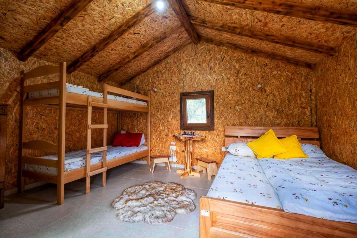 Holiday Bungalows With Pool Плав Екстер'єр фото